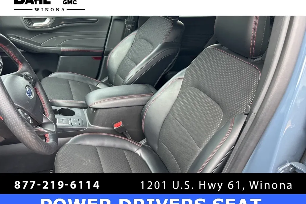 2025 Ford Escape ST-Line Select photo 1