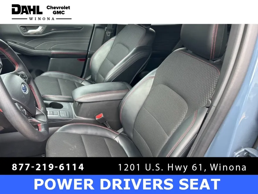 2025 Ford Escape ST-Line Select photo 1
