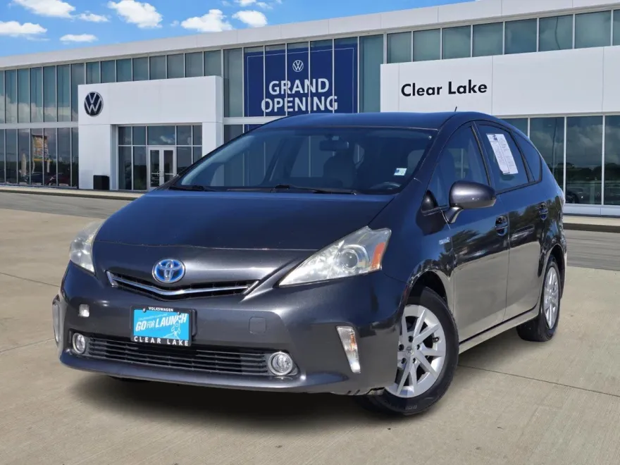 2012 Toyota Prius V Five photo 1
