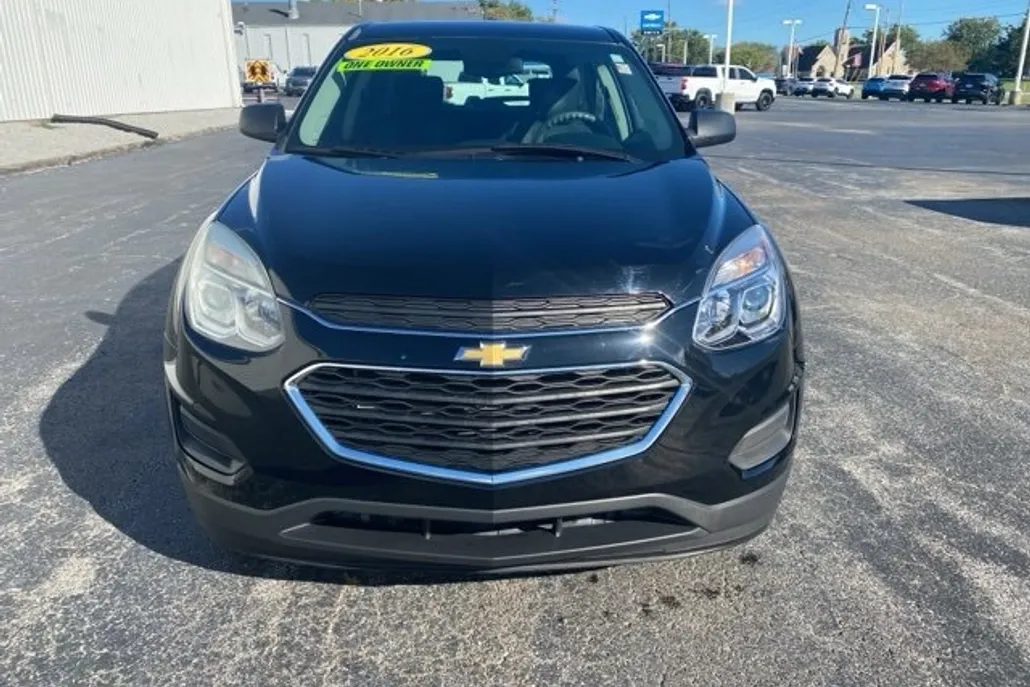 2016 Chevrolet Equinox LS photo 1