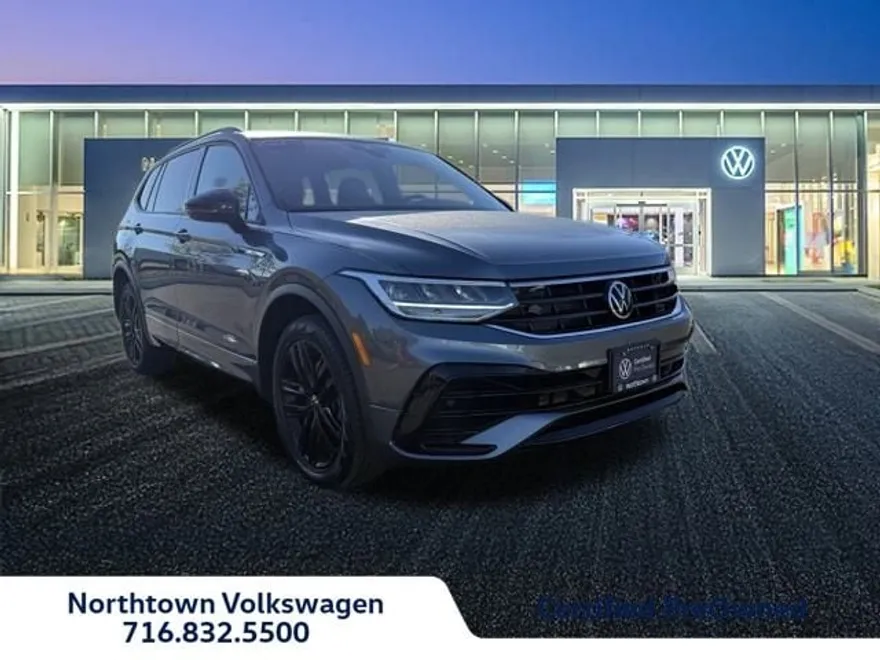 2022 Volkswagen Tiguan SE R-Line Black photo 1