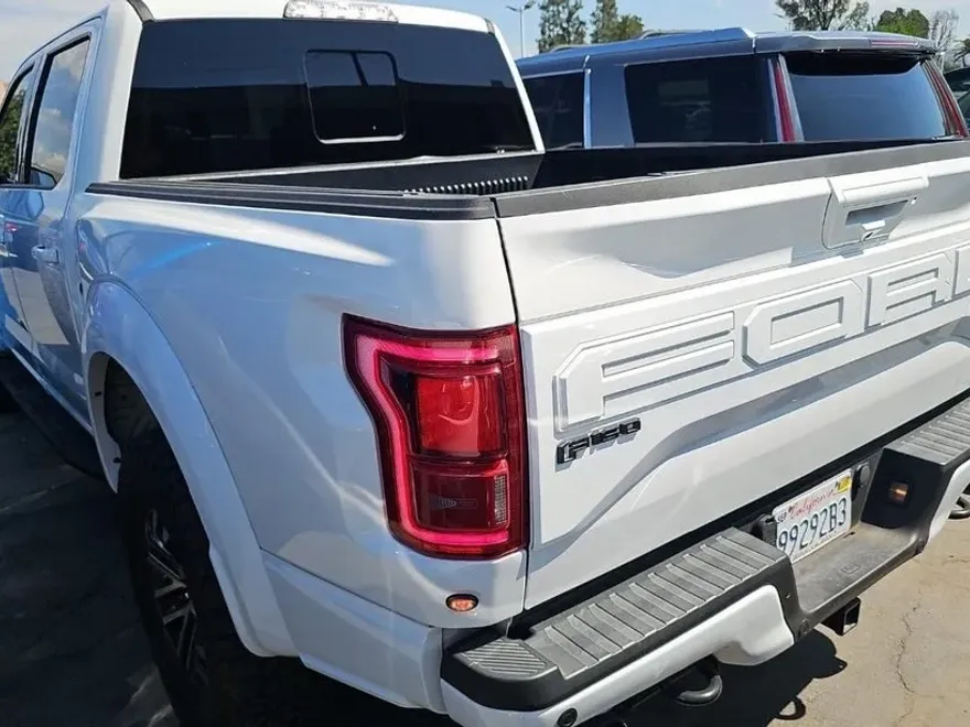 2020 Ford F-150 Raptor photo 1