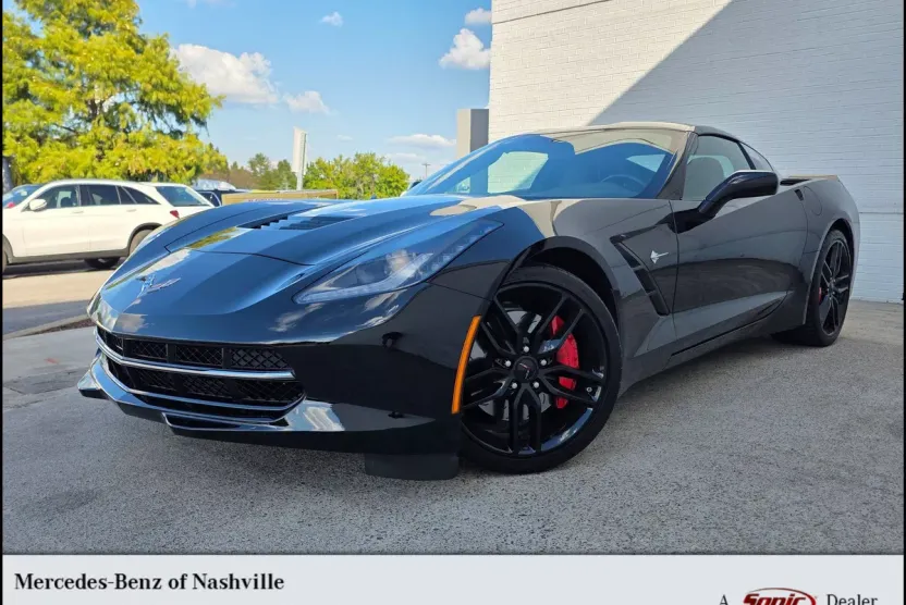 2017 Chevrolet Corvette Stingray 1LT Z51 photo 1
