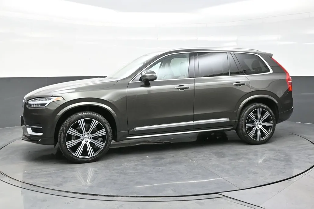 2022 Volvo XC90 T6 Inscription photo 1