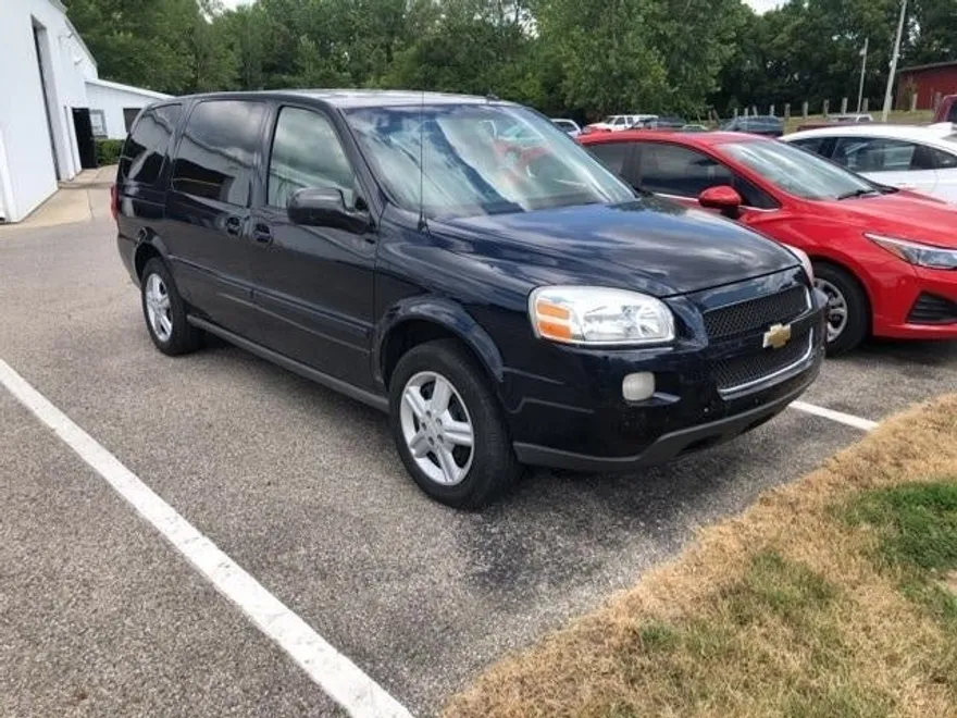 2005 Chevrolet Uplander LS photo 1