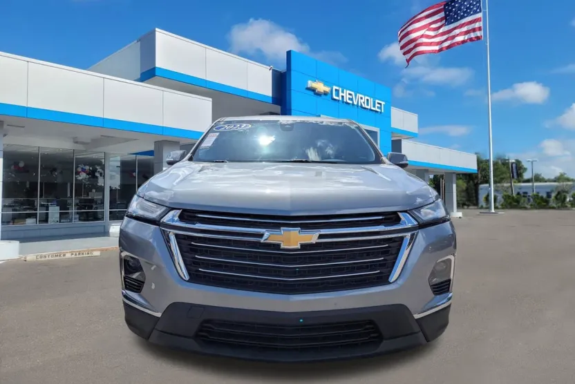 2023 Chevrolet Traverse photo 1