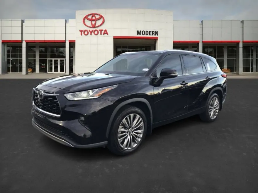 2022 Toyota Highlander Platinum photo 1