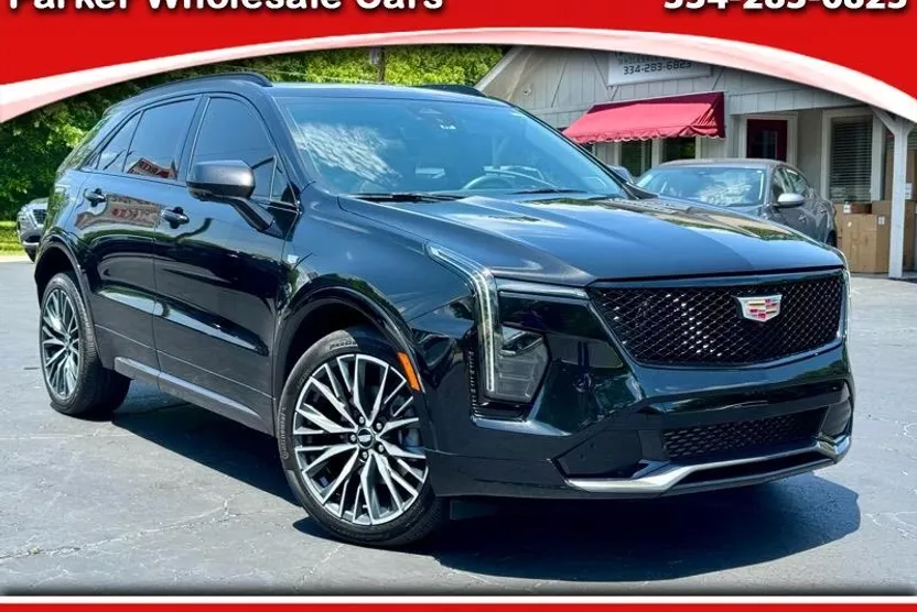 2024 Cadillac XT4 Sport photo 1