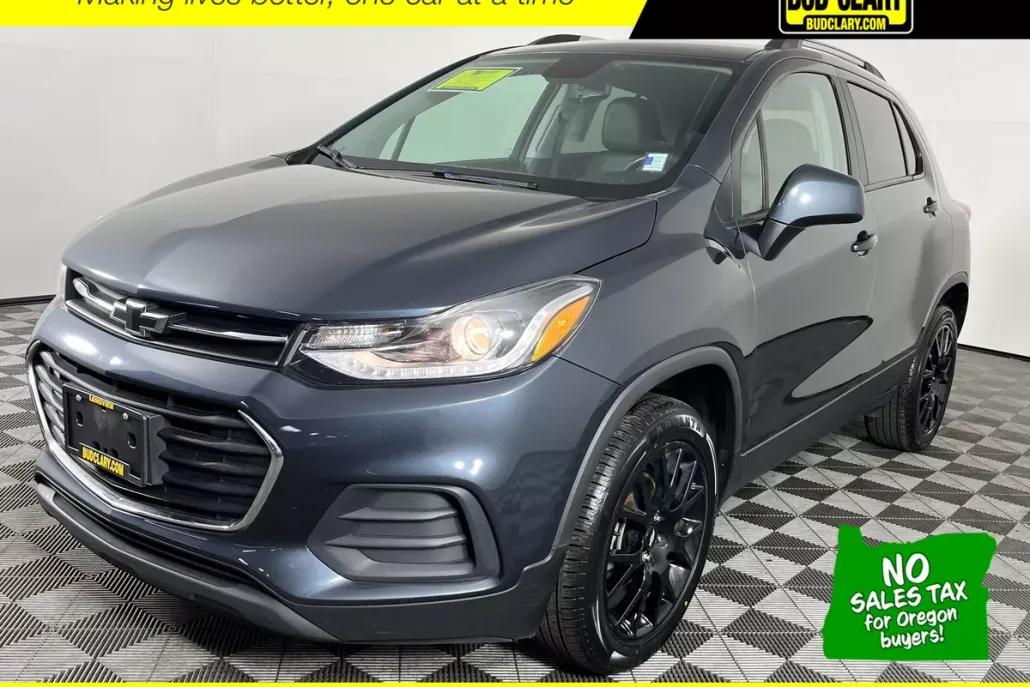 2022 Chevrolet Trax LT photo 1