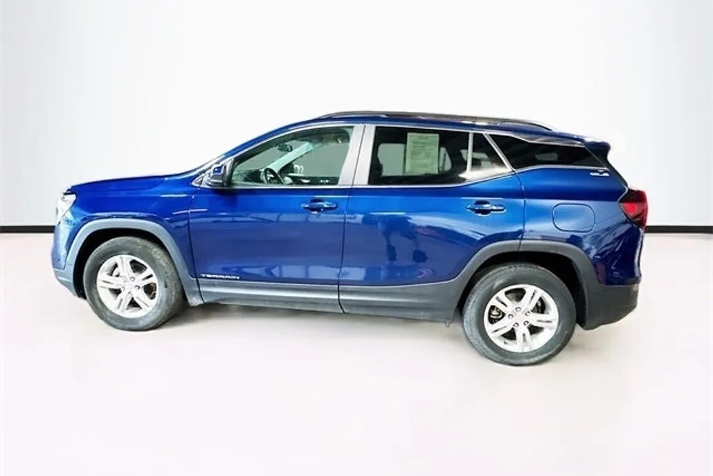 2022 Gmc Terrain SLE photo 1
