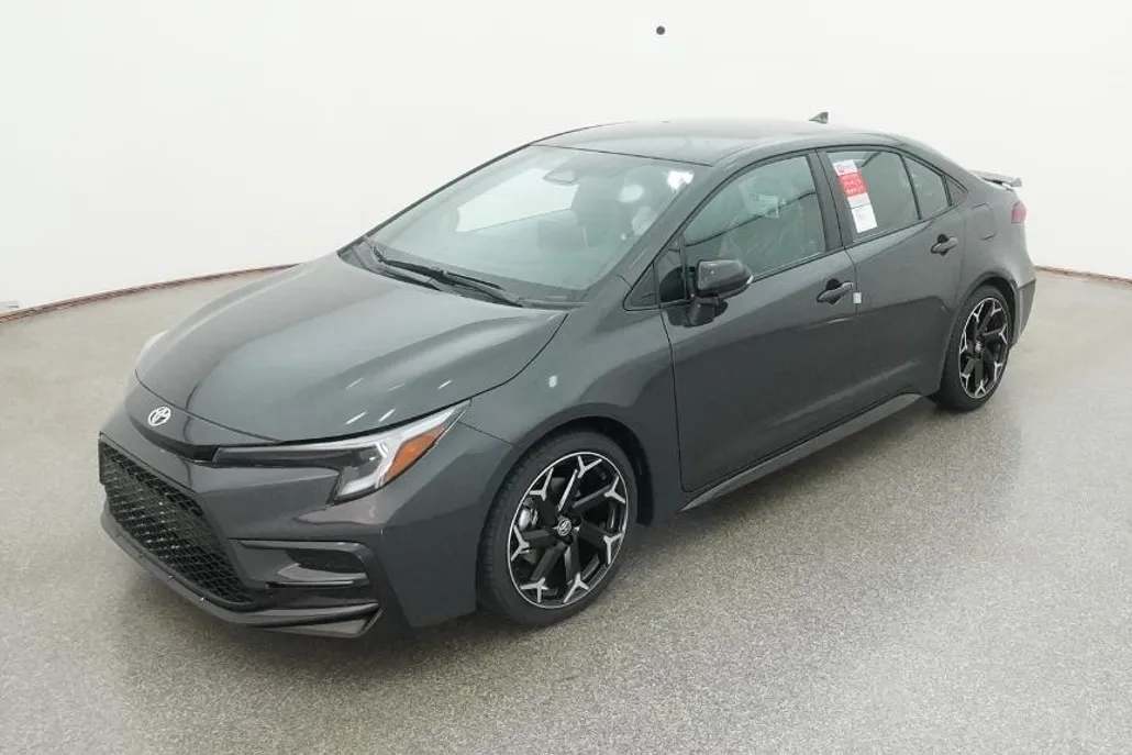 2025 Toyota Corolla SE photo 1