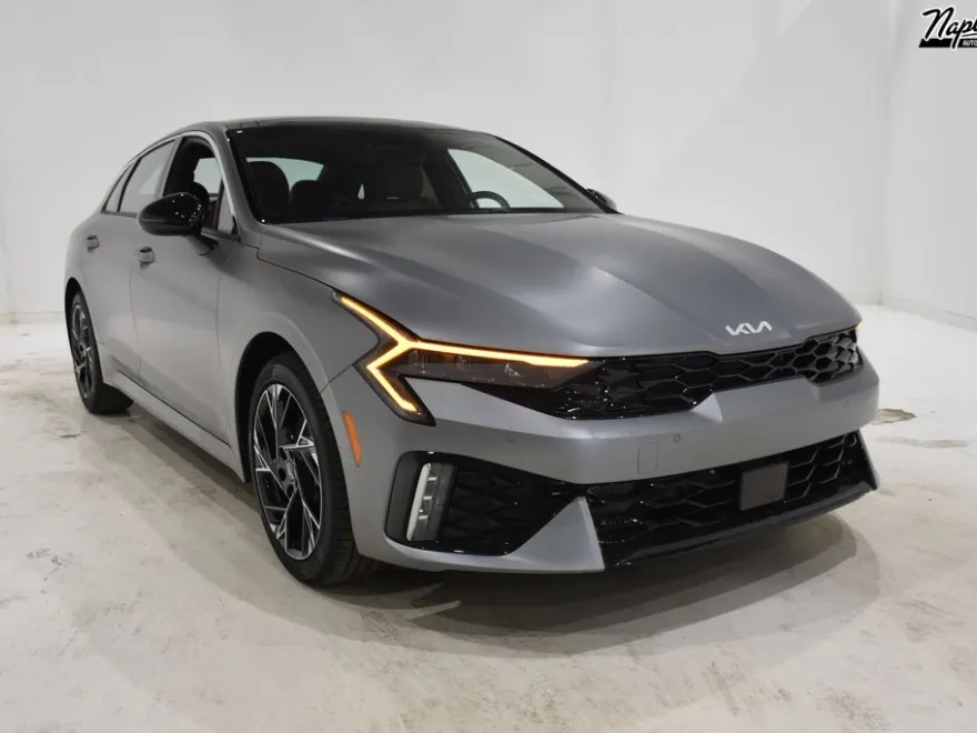 2025 Kia K5 GT-Line photo 1