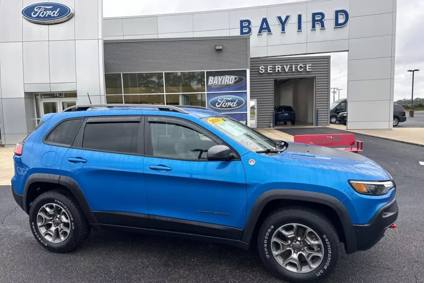 2021 Jeep Cherokee Trailhawk photo 1