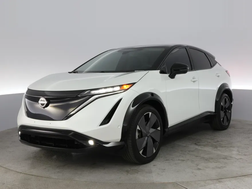 2023 Nissan ARIYA Platinum e-4ORCE photo 1