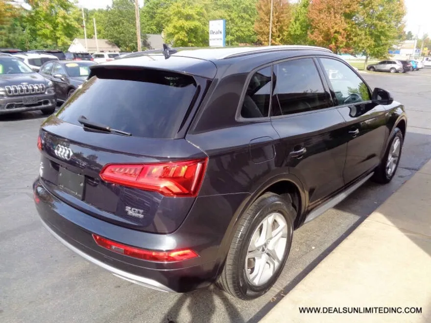 2018 Audi Q5 2.0T Premium photo 1