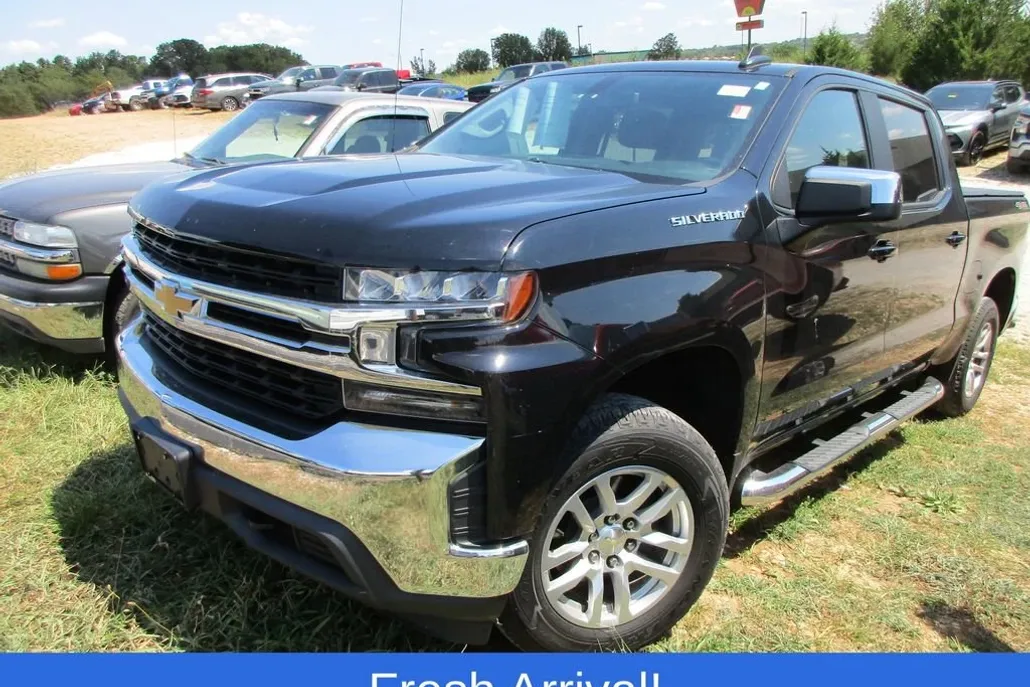 2019 Chevrolet Silverado 1500 LT photo 1