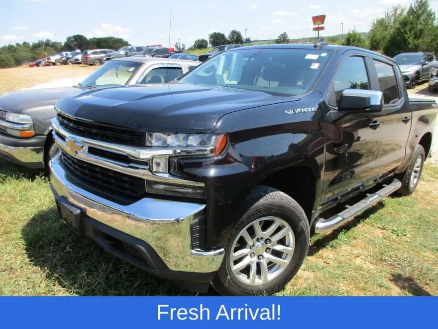 2019 Chevrolet Silverado 1500 LT photo 1