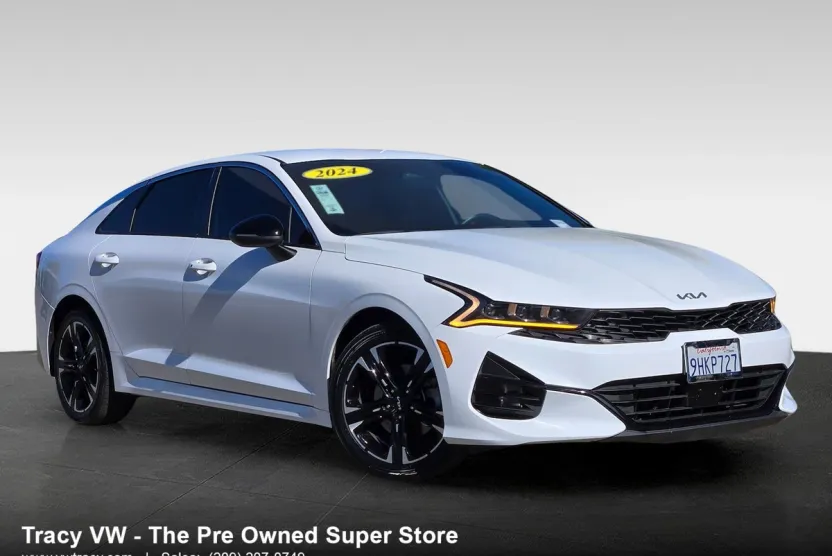 2024 Kia K5 GT-Line photo 1