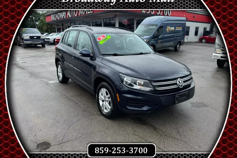 2016 Volkswagen Tiguan R-Line SEL photo 1