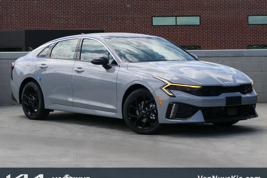2026 Kia K5 GT-Line photo 1