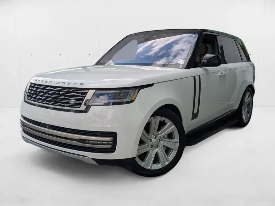 2023 Land Rover Range Rover SE photo 1