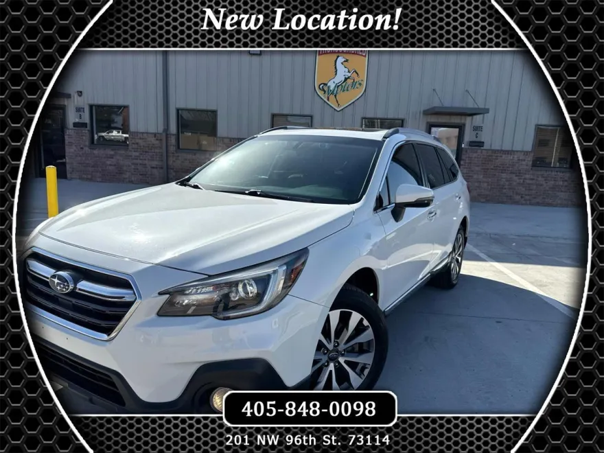 2018 Subaru Outback 2.5i Touring photo 1