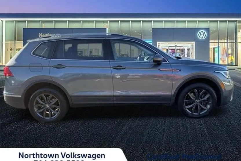 2022 Volkswagen Tiguan SE photo 1