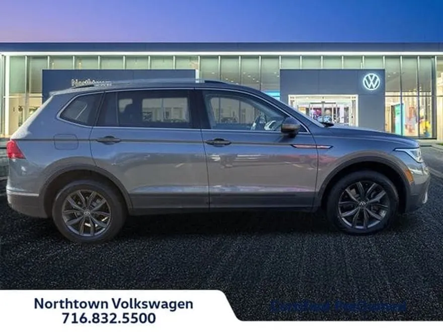 2022 Volkswagen Tiguan SE photo 1