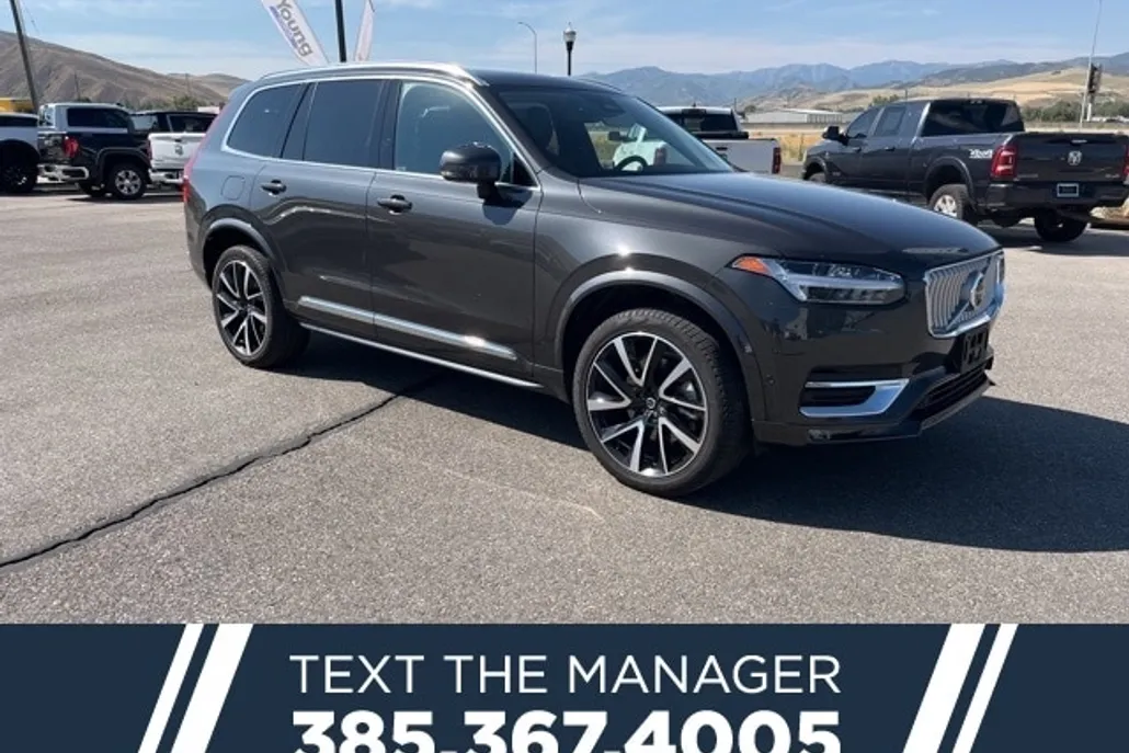2024 Volvo XC90 B5 Plus photo 1