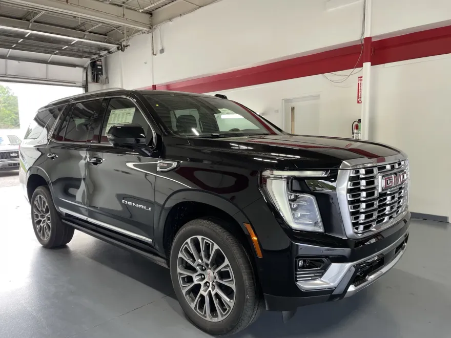 2026 Gmc Yukon Denali photo 1