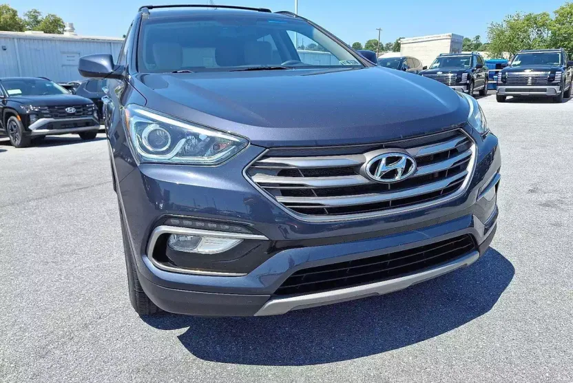 2017 Hyundai Santa Fe Sport photo 1