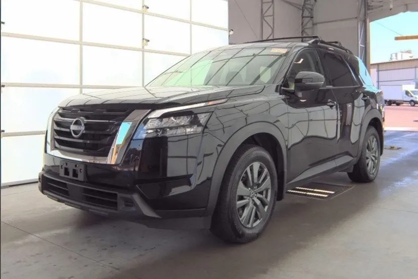 2024 Nissan Pathfinder SV photo 1