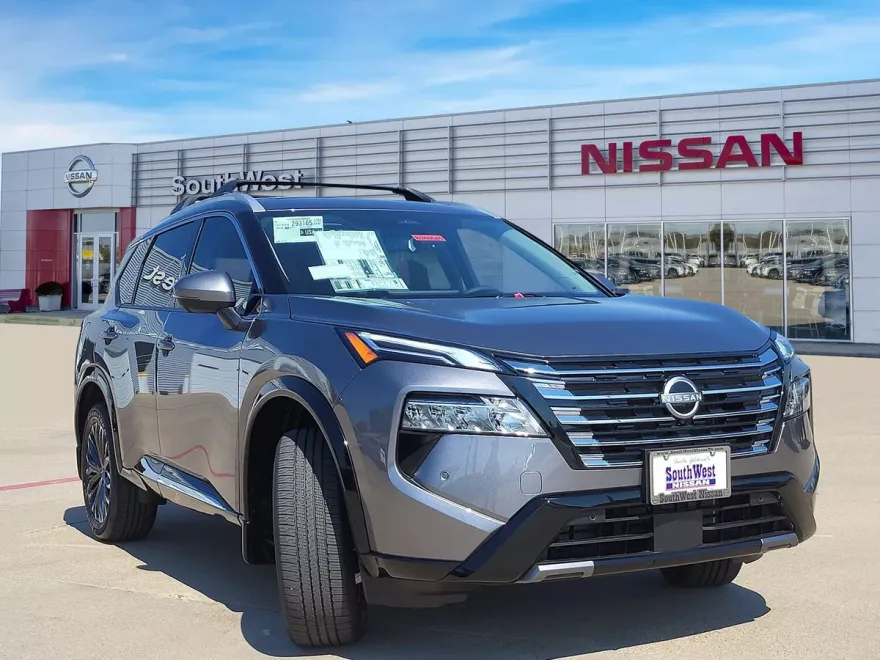 2026 Nissan Rogue Platinum photo 1