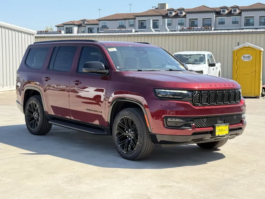 2025 Jeep Wagoneer Carbide photo 1