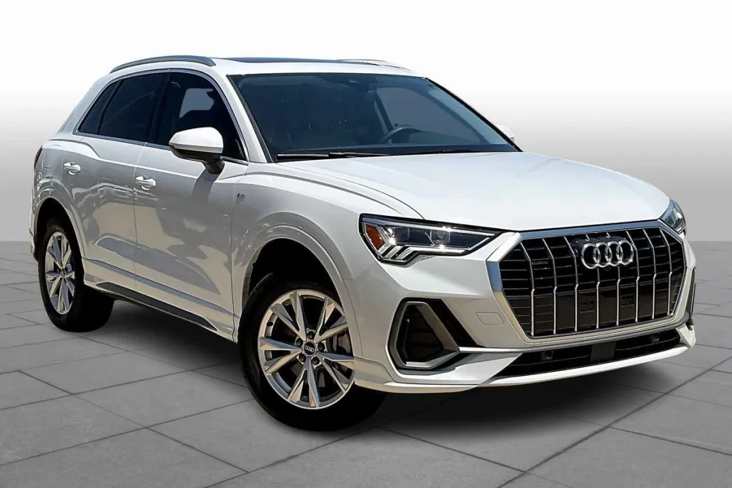 2025 Audi Q3 Premium Plus photo 1