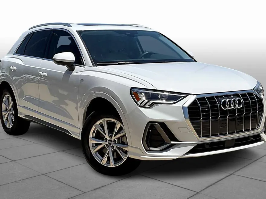 2025 Audi Q3 Premium Plus photo 1