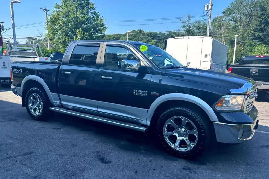 2015 Ram 1500 Laramie photo 1