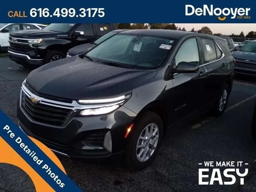2022 Chevrolet Equinox LT photo 1