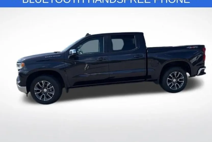 2022 Chevrolet Silverado 1500 LT photo 1