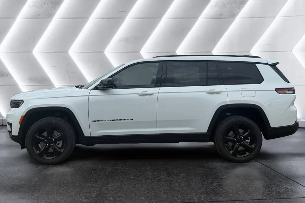 2025 Jeep Grand Cherokee Altitude X photo 1