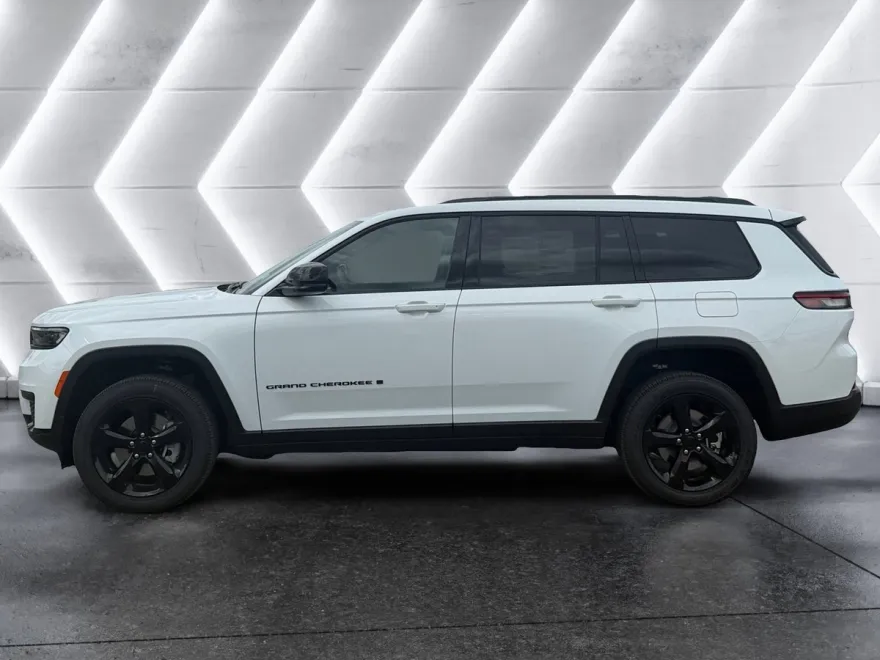2025 Jeep Grand Cherokee Altitude X photo 1