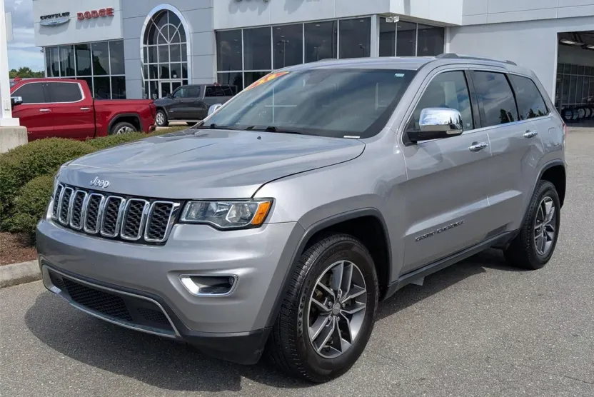 2018 Jeep Grand Cherokee Limited photo 1