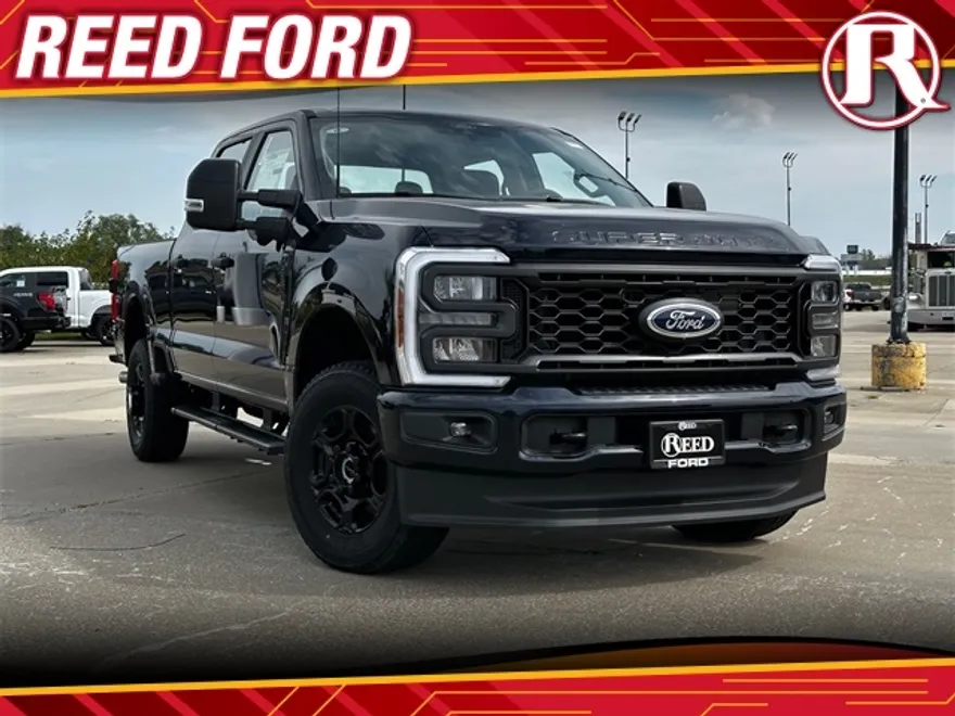 2025 Ford F-250 XL photo 1