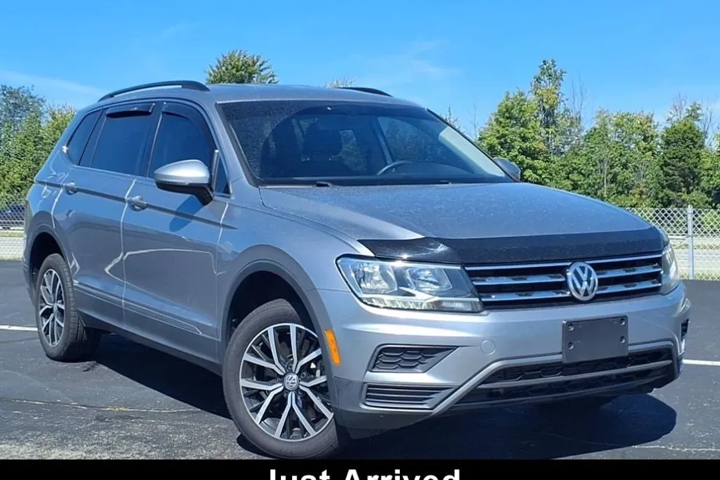 2021 Volkswagen Tiguan SE photo 1