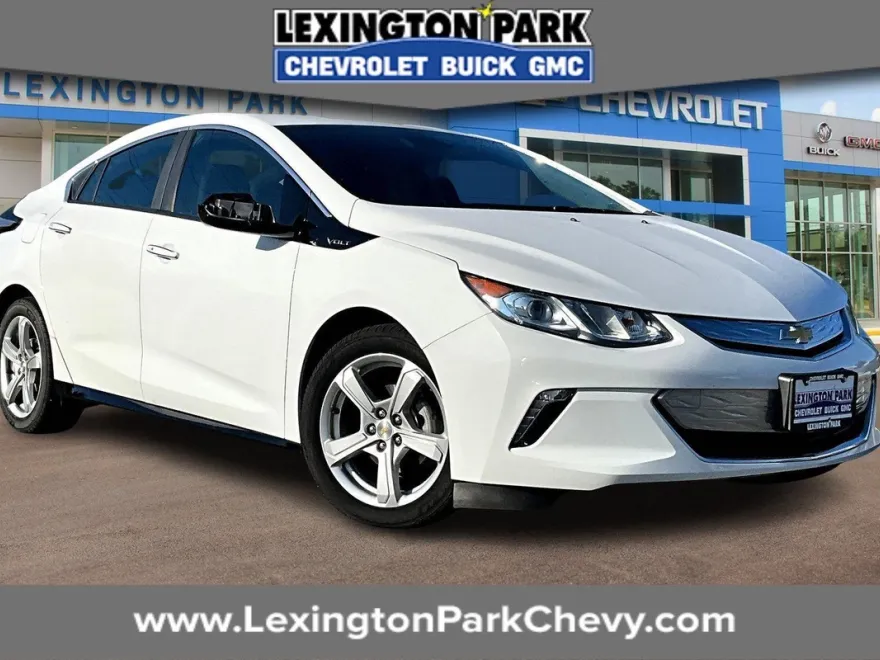 2018 Chevrolet Volt LT photo 1