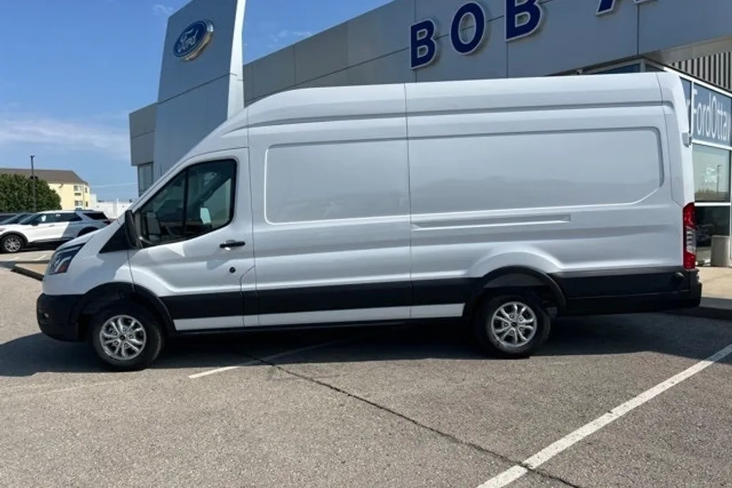 2025 Ford Transit photo 1