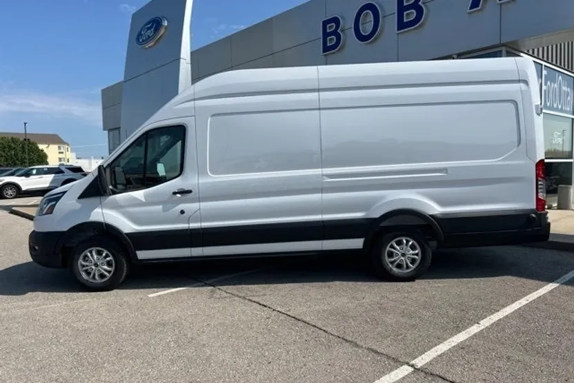 2025 Ford Transit photo 1