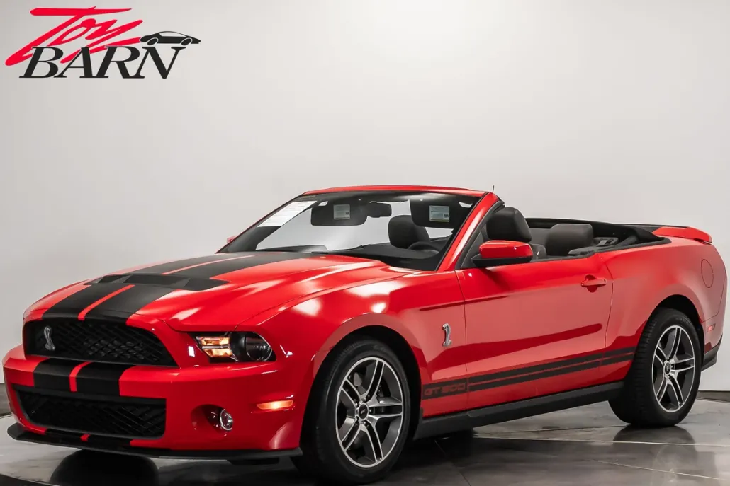 2010 Ford Mustang Shelby GT photo 1