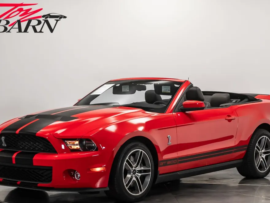 2010 Ford Mustang Shelby GT photo 1