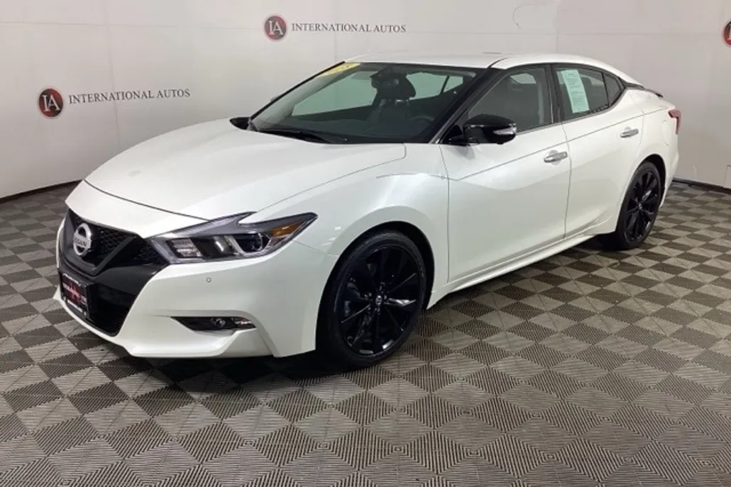 2018 Nissan Maxima SR photo 1